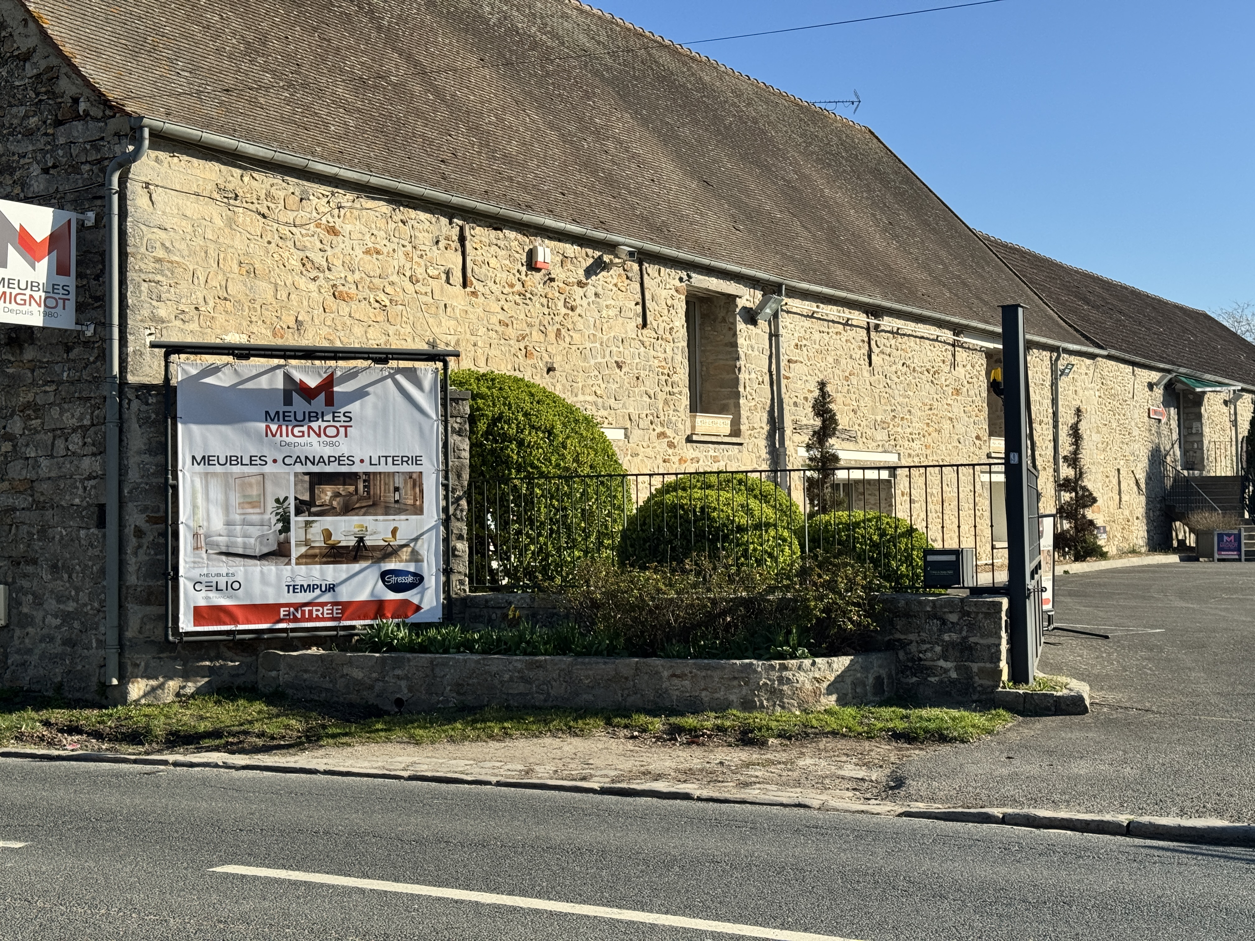 Meubles Mignot magasin de meubles à CHAILLY EN BIERE