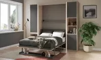 lit escamotable vertical avec colonnes ouvert